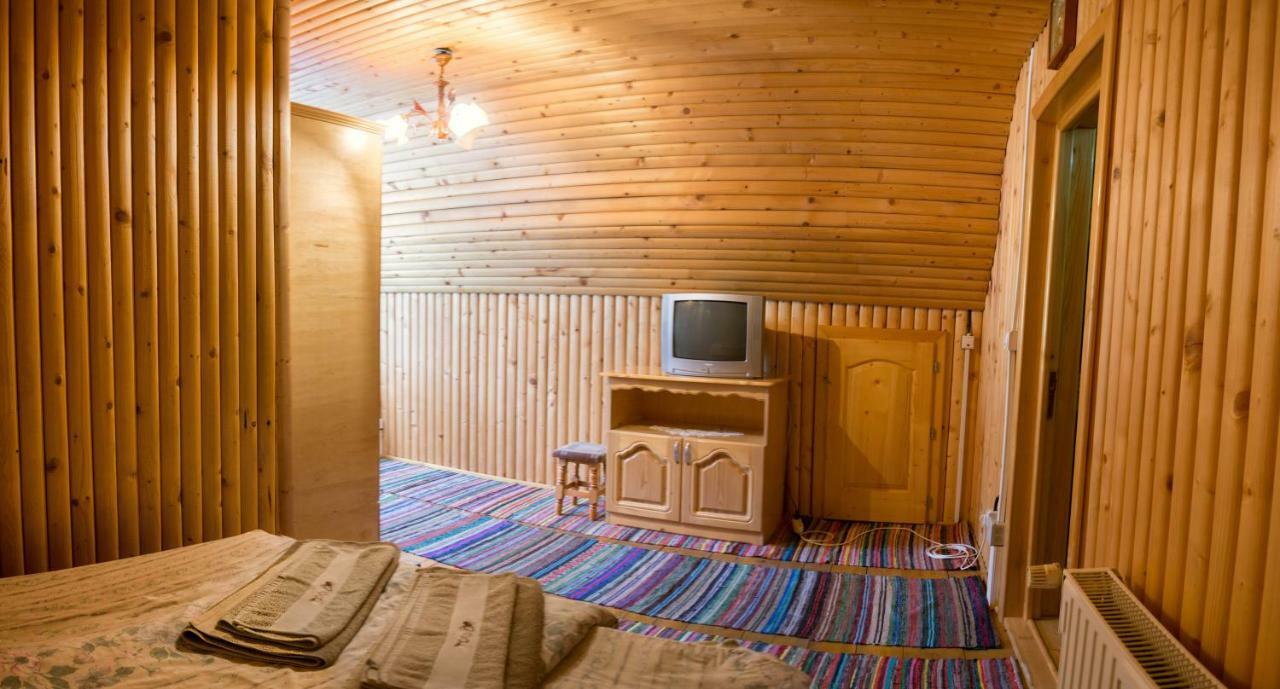 Casa Rares Sucevita Ngoại thất bức ảnh