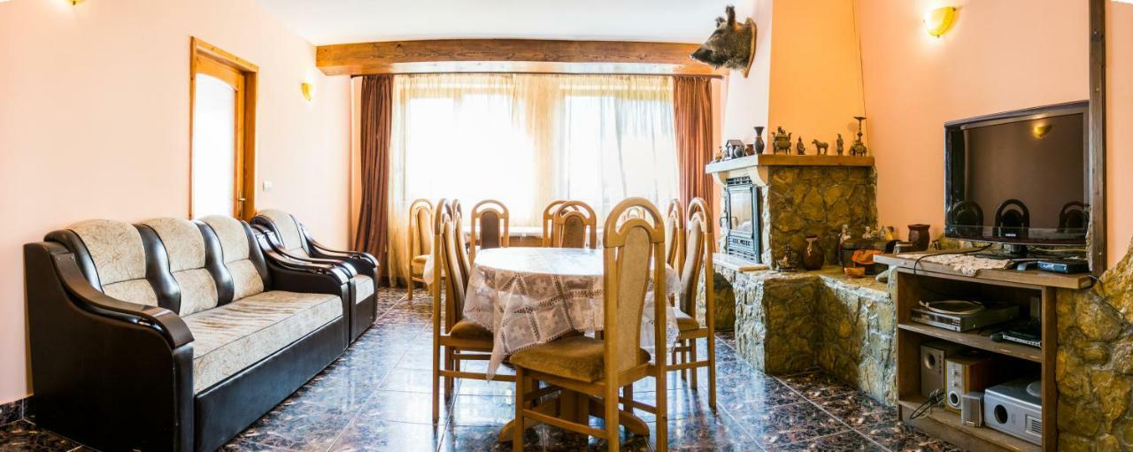 Casa Rares Sucevita Ngoại thất bức ảnh